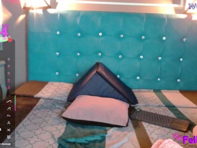 Live sex webcam photo for Danielaa-a #291834456