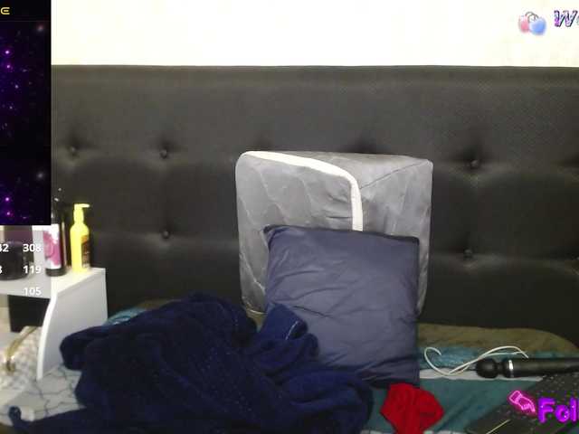 Live sex webcam photo for Danielaa-a #292381606