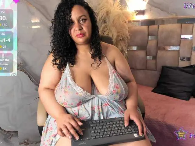 Live sex webcam photo for Danielaa-a #293459753