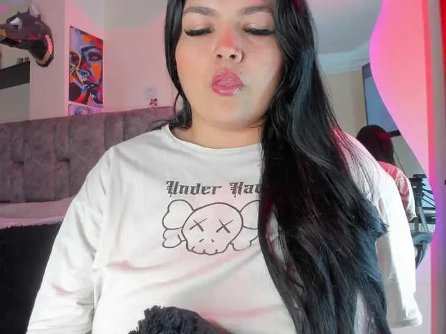 Live sex webcam photo for Danielasexya #292211618