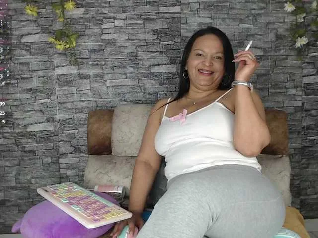 Live sex webcam photo for Danna-Paolaa #291316097