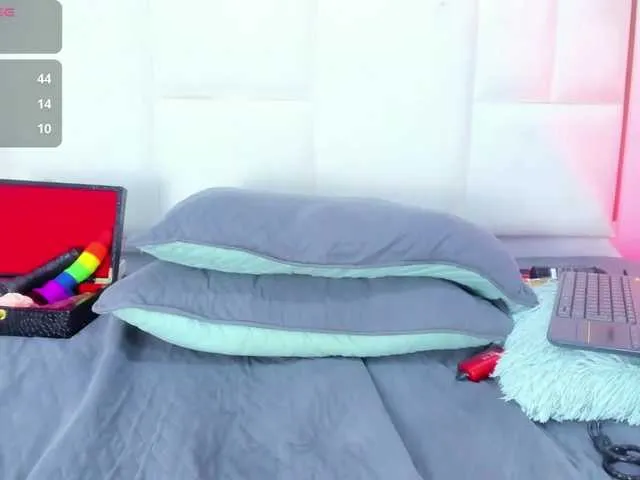 Live sex webcam photo for Danna-Wright #290757652