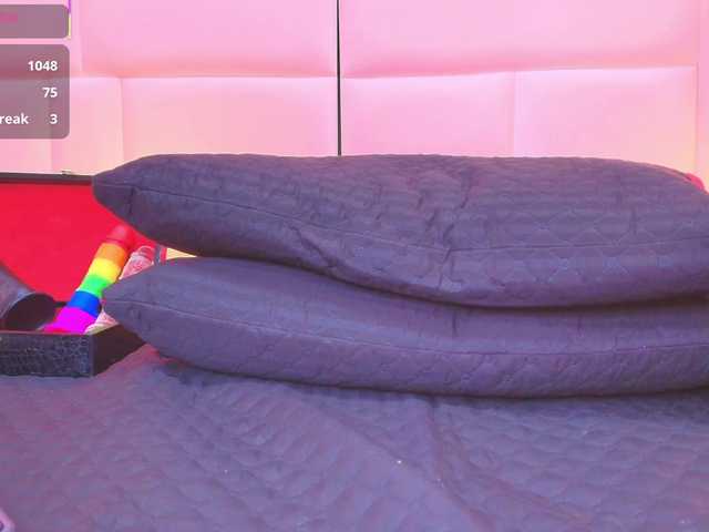 Live sex webcam photo for Danna-Wright #291167373