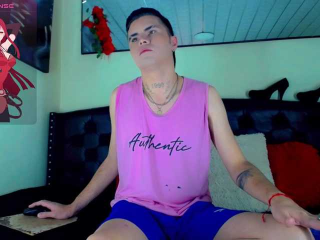 Live sex webcam photo for Danna199 #292200321