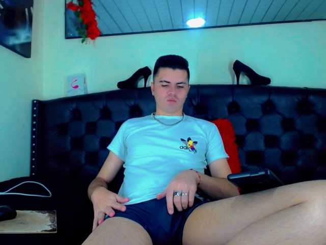 Live sex webcam photo for Danna199 #292312824