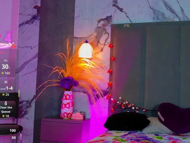 Live sex webcam photo for DannaCoxx #291897050