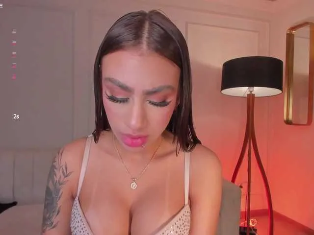 Live sex webcam photo for DannaCruz #290865482