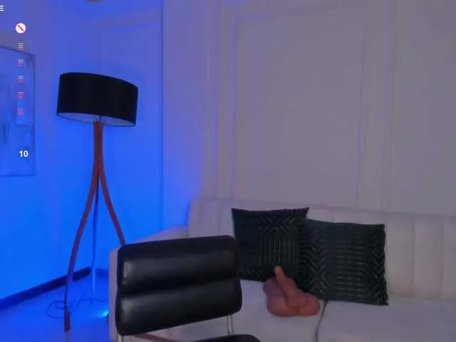 Live sex webcam photo for DannaCruz #290872692