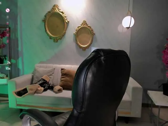 Live sex webcam photo for DannaCruz #290884583