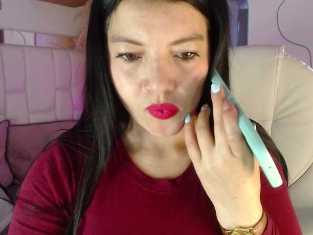 Live sex webcam photo for DannaFox #291576530