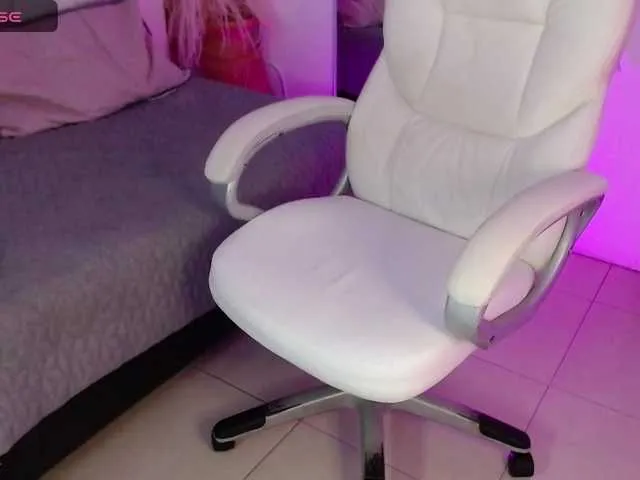 Live sex webcam photo for DannaFox #291767793