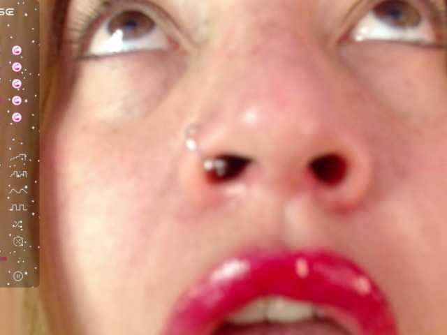 Live sex webcam photo for DannaFox #292074265