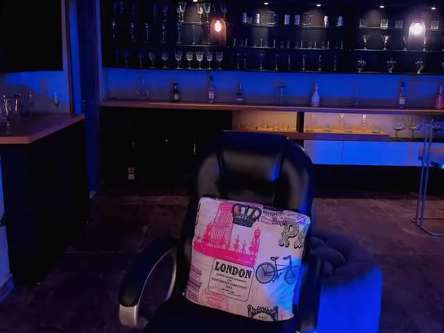 Live sex webcam photo for DannieSmith1 #291719802