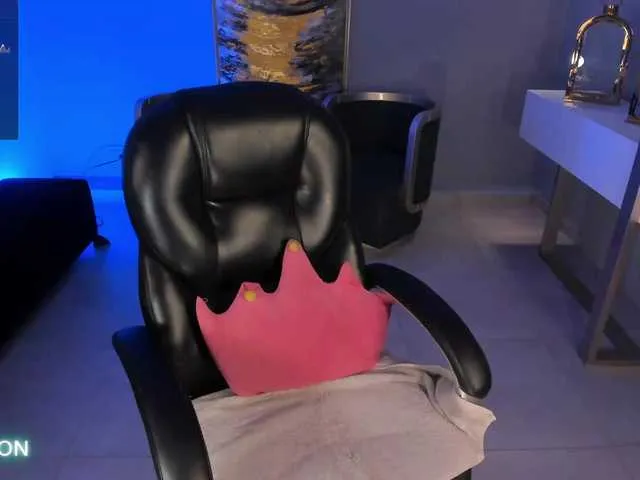 Live sex webcam photo for DannieSmith1 #292005311