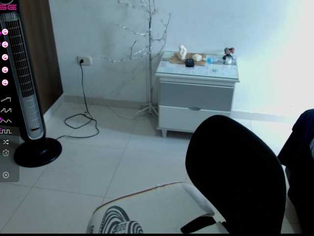 Live sex webcam photo for DannyXXXmom #276029099