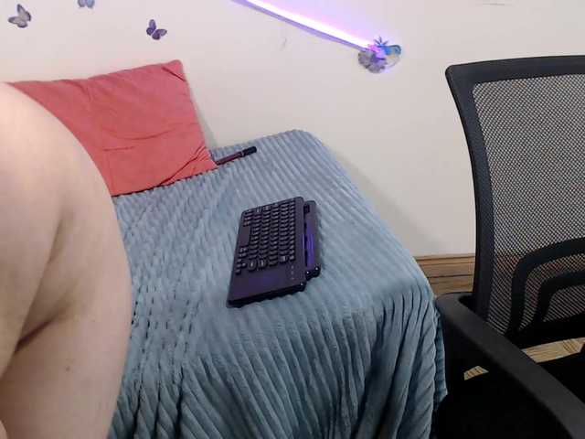 Live sex webcam photo for Danyxs #292296770