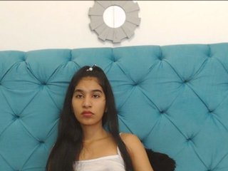 Live sex webcam photo for DaphneLove #165492906