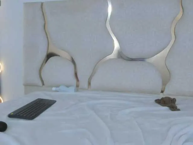 Live sex webcam photo for Daphnne-tay #291143205