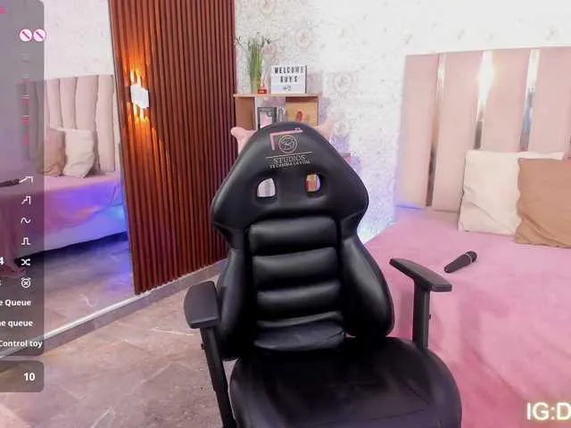 Live sex webcam photo for Daphnne-tay #291679293