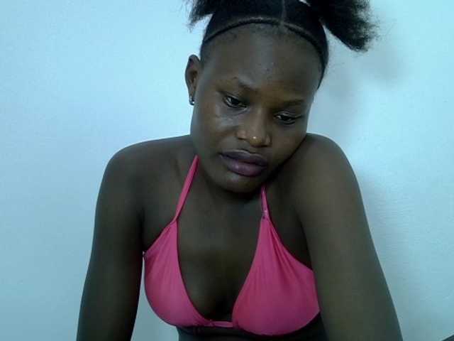 Live sex webcam photo for Darberry21 #290697021