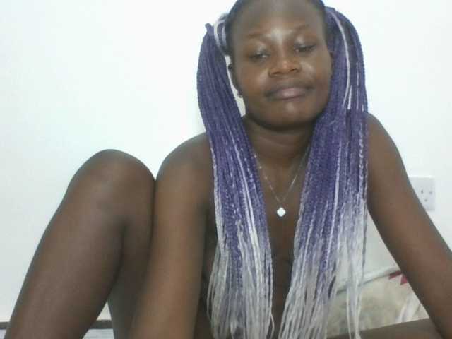 Live sex webcam photo for Darberry21 #290844902