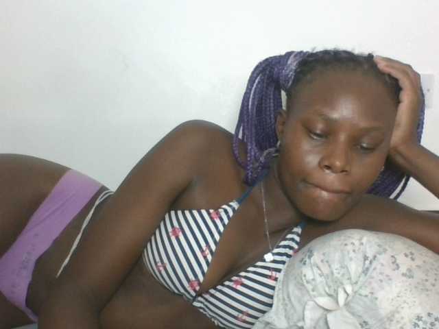 Live sex webcam photo for Darberry21 #290860913