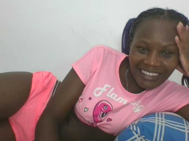 Live sex webcam photo for Darberry21 #290903819