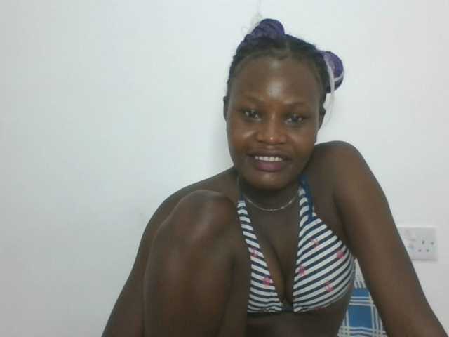 Live sex webcam photo for Darberry21 #290947244