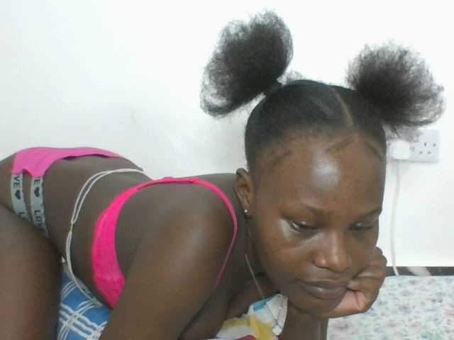 Live sex webcam photo for Darberry21 #291037564