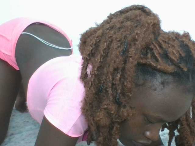 Live sex webcam photo for Darberry21 #291261521