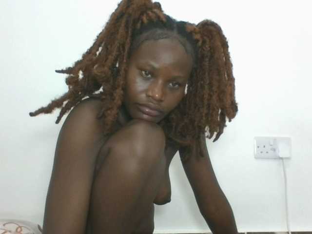 Live sex webcam photo for Darberry21 #291315843