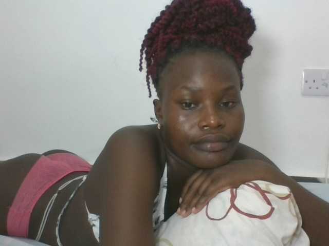 Live sex webcam photo for Darberry21 #291415844