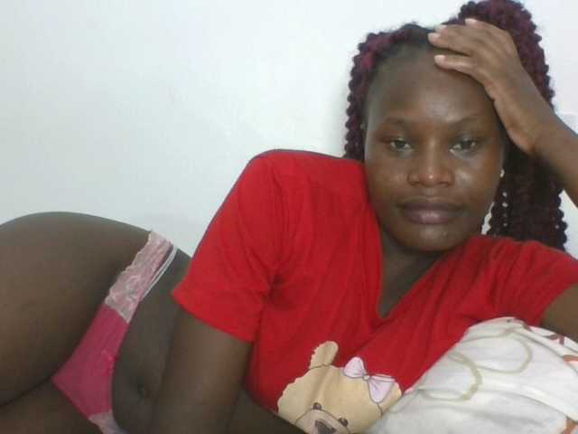 Live sex webcam photo for Darberry21 #291422754