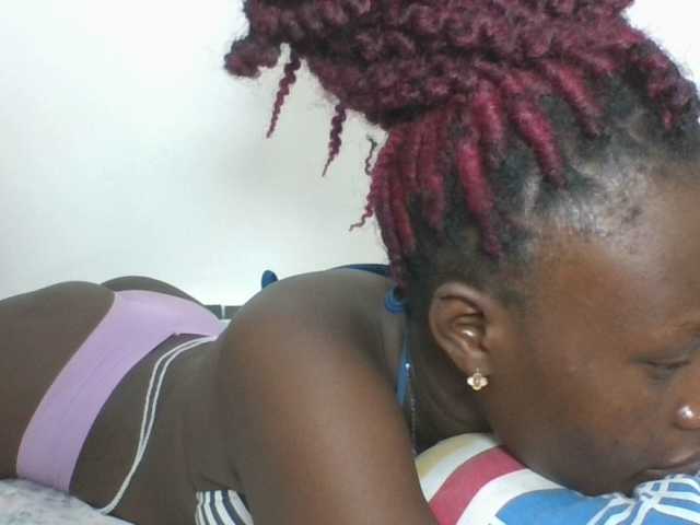 Live sex webcam photo for Darberry21 #291465725