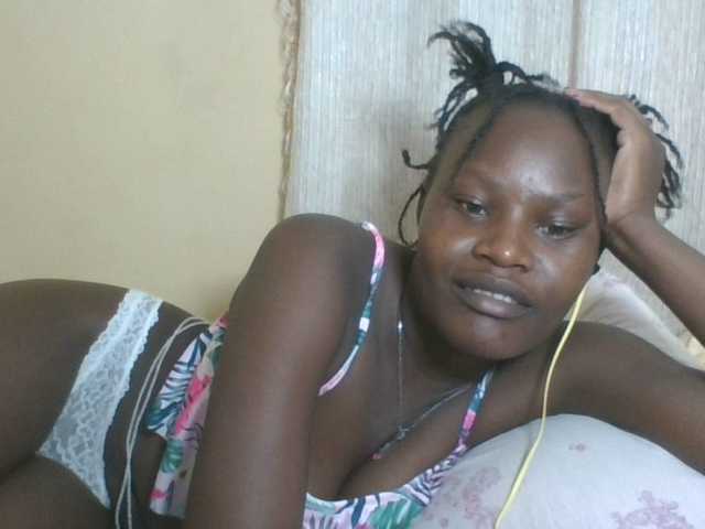 Live sex webcam photo for Darberry21 #291636035