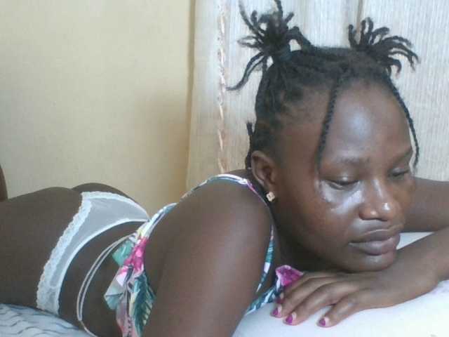 Live sex webcam photo for Darberry21 #291639435