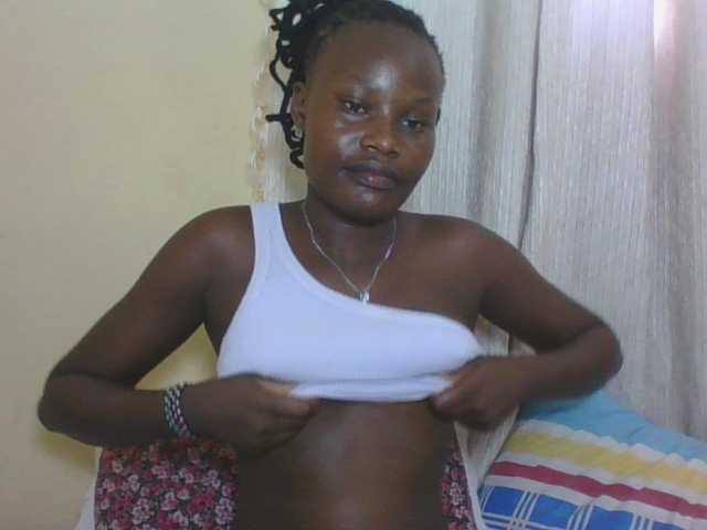 Live sex webcam photo for Darberry21 #291877119