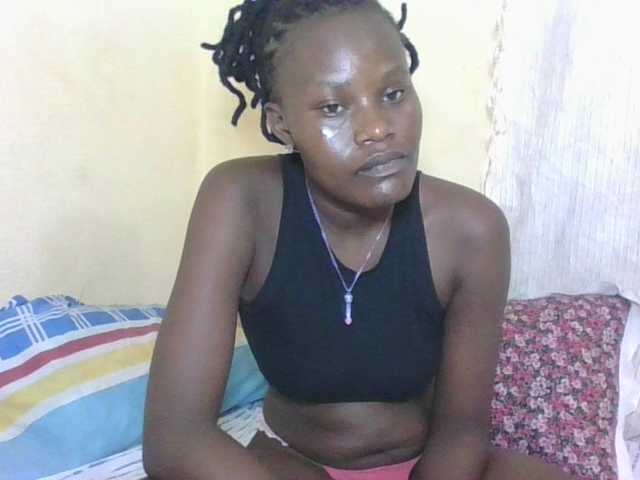 Live sex webcam photo for Darberry21 #291913449