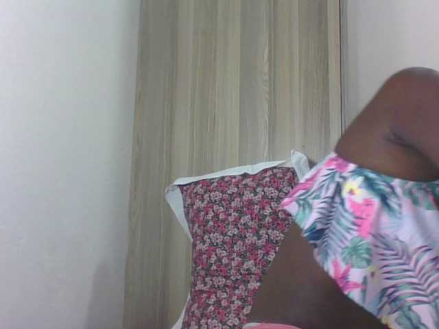 Live sex webcam photo for Darberry21 #291997474