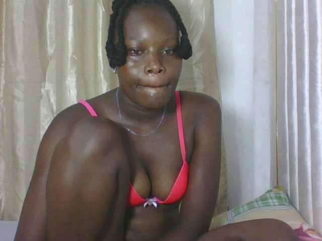 Live sex webcam photo for Darberry21 #292124476