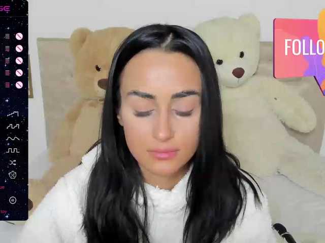 Live sex webcam photo for DarcieJane #277120686