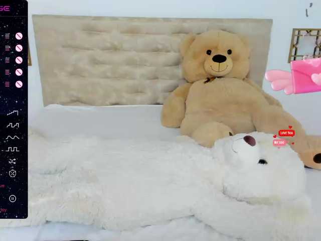 Live sex webcam photo for DarcieJane #277190210