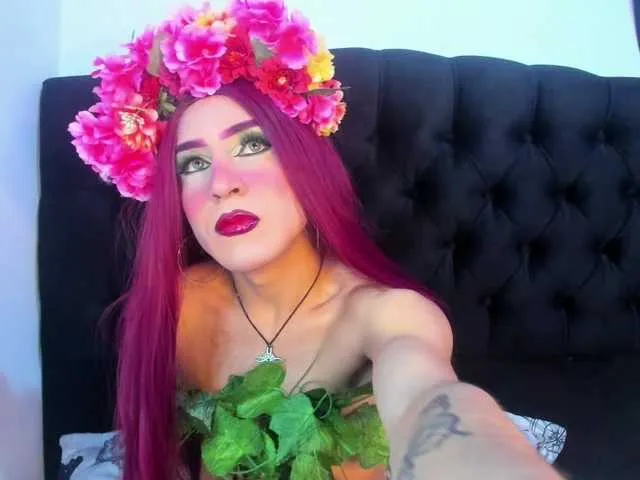 Live sex webcam photo for Dariannadigio #290703943