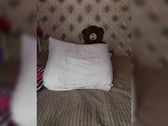 Live sex webcam photo for Darina24 #291357274