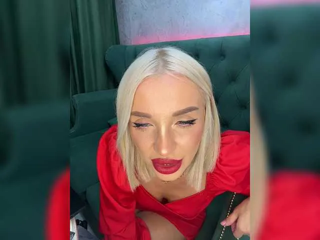Live sex webcam photo for DarinaUK #291188976