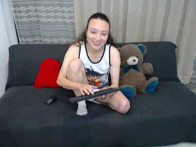 Live sex webcam photo for DarioBW-25 #276357441