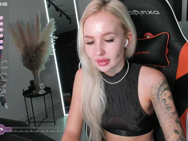 Live sex webcam photo for Dark-Willow #276011099