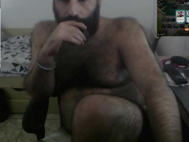 Live sex webcam photo for DarkRosa #275623034