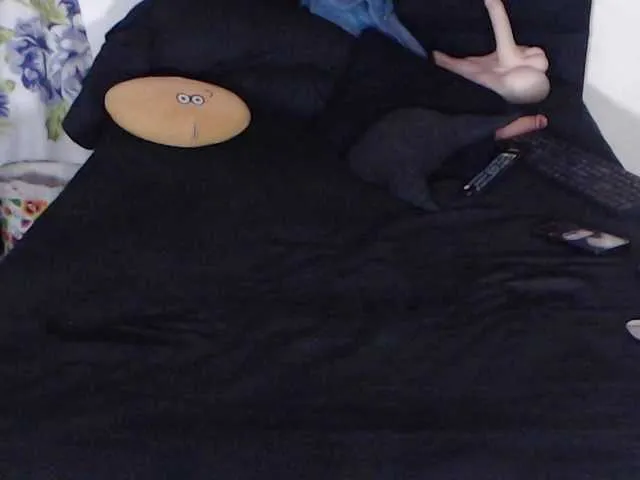 Live sex webcam photo for Darkiitty1 #293934559