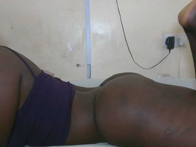 Live sex webcam photo for Darksexygal #290585447